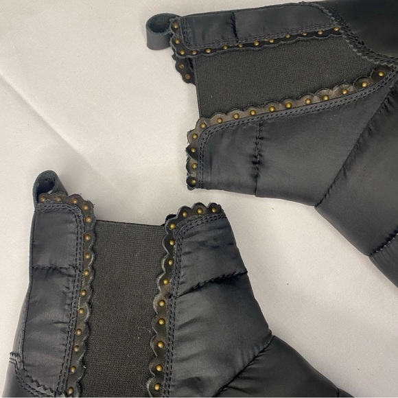 Free People Atlas Puffer Chelsea Black Booties Size 9.5 - Picture 11 of 12